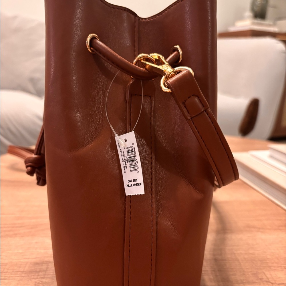 GAP Vegan Leather Bucket Bag in Arrow Brown - Picture 2 of 5